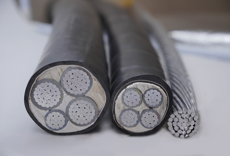 買(mǎi)鋁線(xiàn)纜找民興，庫(kù)存超充足，隨時(shí)剪米，歡迎來(lái)詢(xún)！