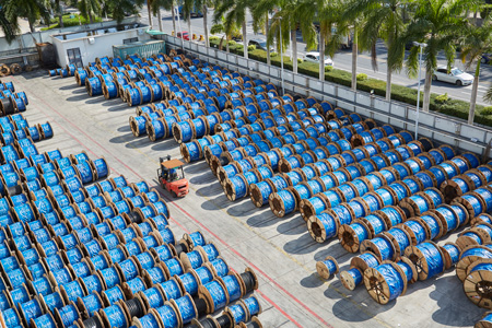 80億人口“碳排放”到來(lái)！民興勇?lián)敖堤肌笔姑? ></span>
                                <dt>
                                   <span>2022-11-24</span>
                                   <h4>80億人口“碳排放”到來(lái)！民興勇?lián)敖堤肌笔姑?/h4>
                                   <p>民興電纜自1988年創(chuàng)立以來(lái)，一直堅(jiān)持“符合法規(guī)、預(yù)防為主、節(jié)能減排、持續(xù)改善”的環(huán)境方針，將綠色環(huán)保、節(jié)能降耗貫穿企業(yè)研發(fā)、生產(chǎn)、檢驗(yàn)檢測(cè)、銷售服務(wù)等各個(gè)環(huán)節(jié)，堅(jiān)定不移地走綠色低碳的高質(zhì)量發(fā)展之路，持續(xù)為全球的“節(jié)能降碳”貢獻(xiàn)民興力量！</p>
                                   <i>閱讀詳情 ></i>
                                </dt>
                            </a>
                        </li><li id=