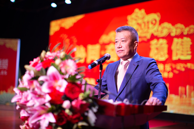 民興董事長(zhǎng)吳惠明榮獲“東莞市非公有制經(jīng)濟(jì)人士?jī)?yōu)秀中國(guó)特色社會(huì)主義事業(yè)建設(shè)者”稱(chēng)號(hào)